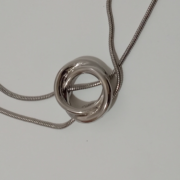 White House/ Black Market silvertone necklace - Picture 2 of 5